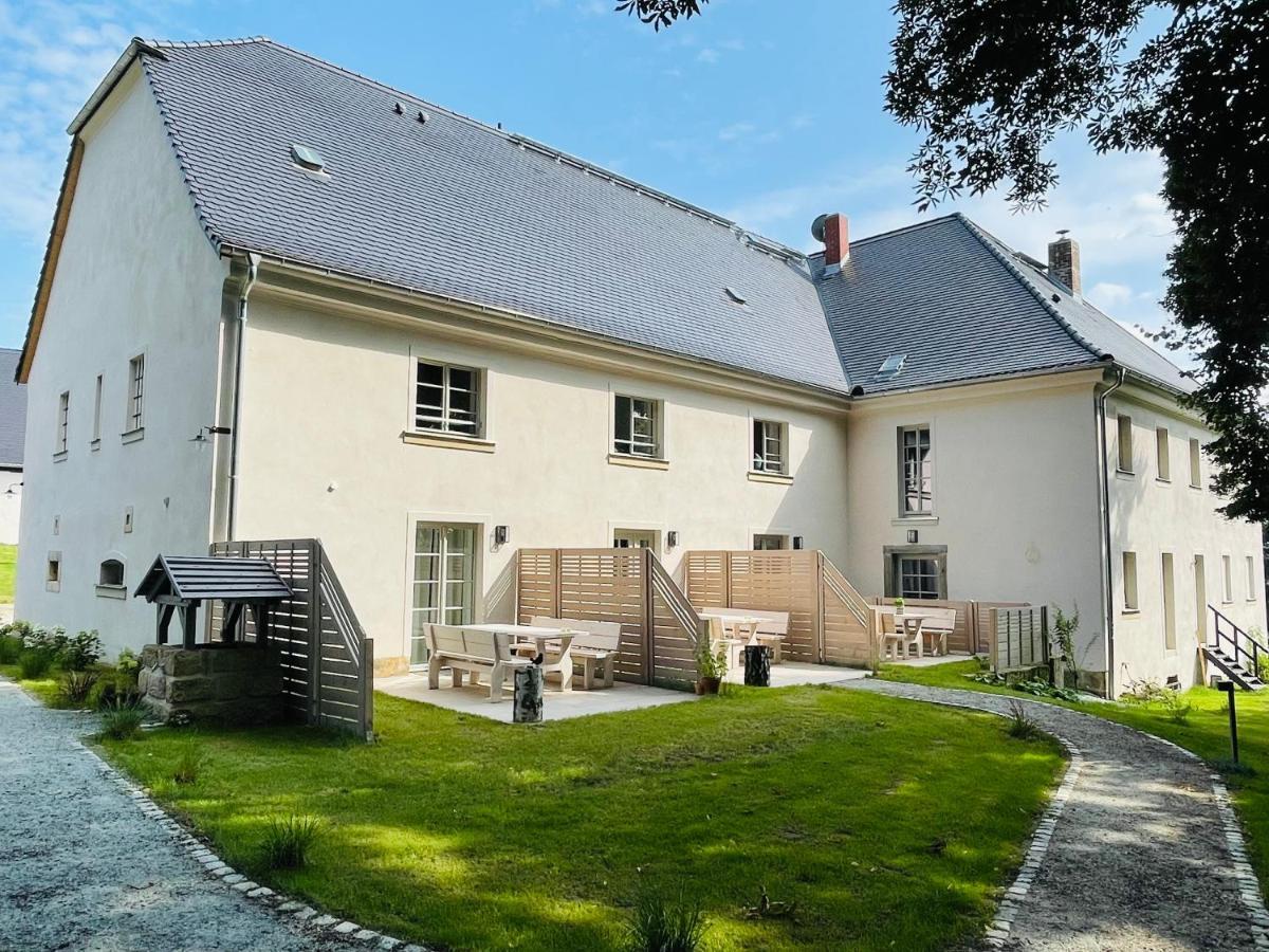 Farmhouse Eckartsberg Im Zittauer Gebirge - Gemuetliche Und Moderne Ferienwohnungen Mit Terrasse Exterior foto